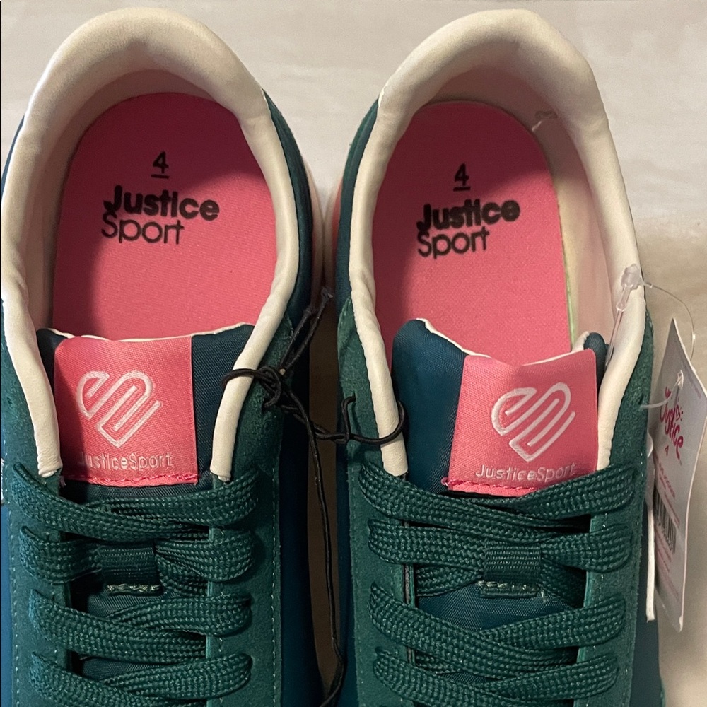 NEW Justice Green Sneakers with Silver Star - Picture 2 of 16